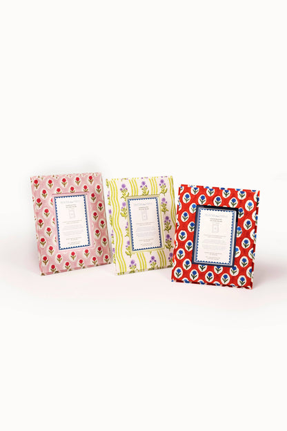 Medium Block Print Photo Frame (4 by 6) - Crimson Buta