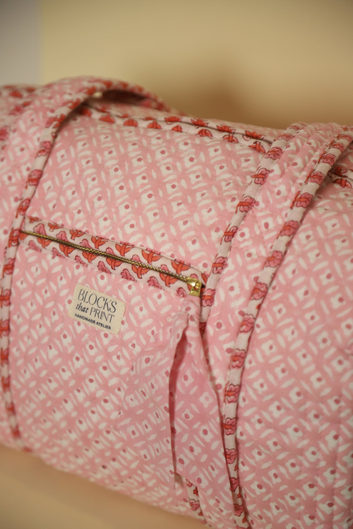 PINK GEOMETRIC BLOCK PRINTED DUFFLE BAG - MEDIUM